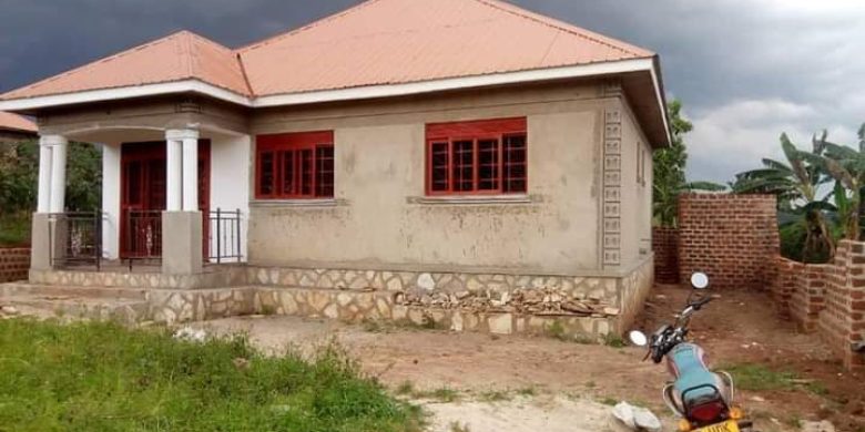 2 bedroom house for sale in Namugongo Sonde at 46m shillings