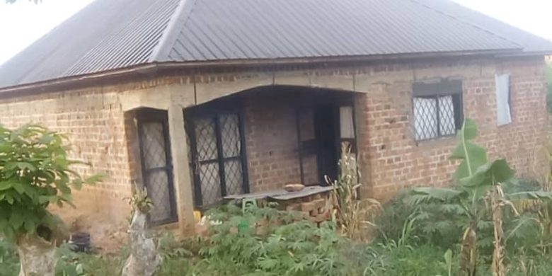 3 bedroom house for sale in Bukerere at 40m