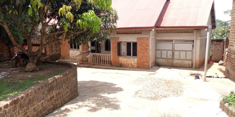 3 bedroom house for sale in Mukono Nabuti at 70m