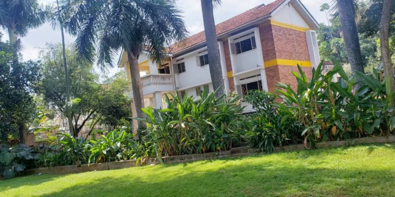 5 bedroom house for rent in Muyenga at 1,500 USD