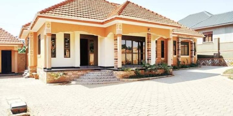 4 bedroom house for sale in Najjera Buwate at 550m