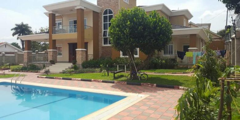 House for sale in Muyenga with swimming pool