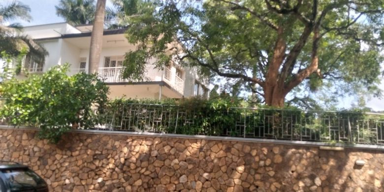 5 bedroom house for rent in Kololo at 4,500 USD