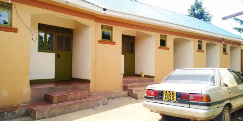 6 rental units for sale in Namugongo Kiwango on 50x80ft making 900,000 monthly at 95m