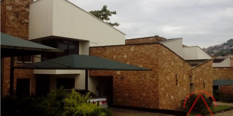 4 Bedroom town house for sale in Kololo at 350,000 USD
