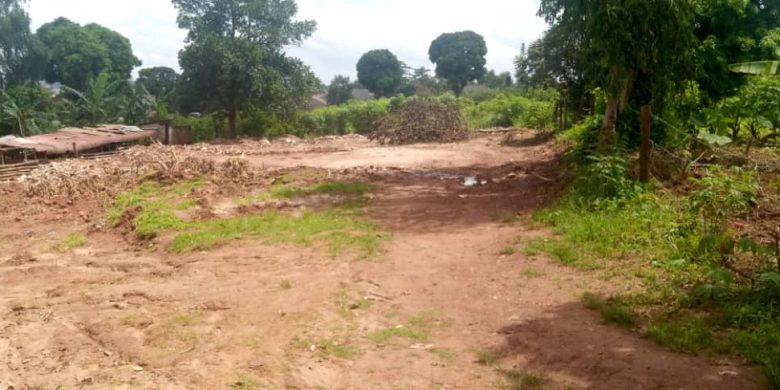 30 decimals of land for sale in Kyanja Komamboga at 270m