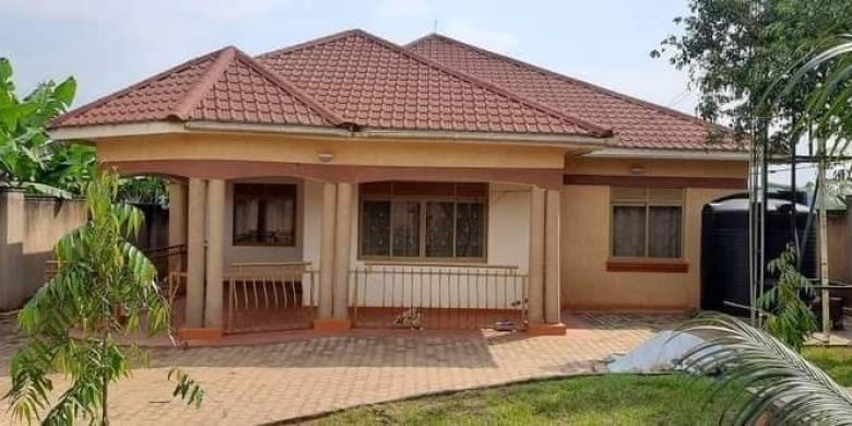 3 bedroom house for sale in Nangabo Kasangati at 150m