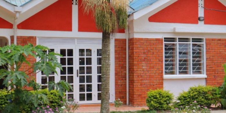 5 bedroom house for rent in Bunga at $2,000