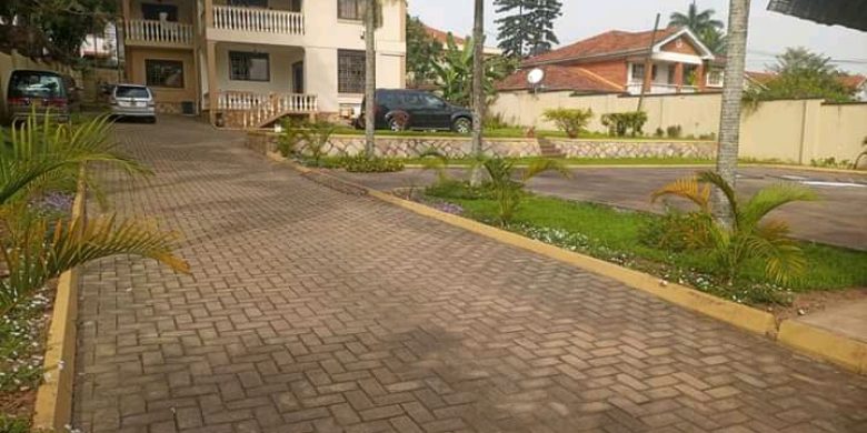 6 bedroom house for sale in Bugolobi at $500,000