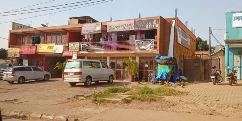 commercial shops and rentals for sale in Kyanja 14.6m monthly at 1.4 billion shillings