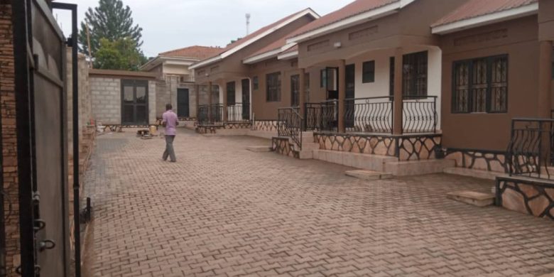 12 rooms guesthouse for sale in Bweyogerere Kiwanga at 260m