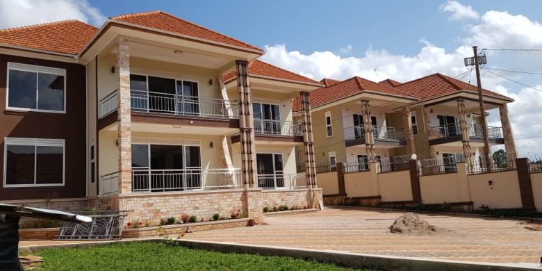 7 bedroom houses for sale in Bwebajja each 450,000 USD