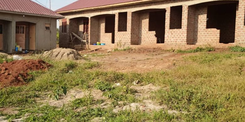 7 rental units for sale in Kawempe Kawanda at 95m