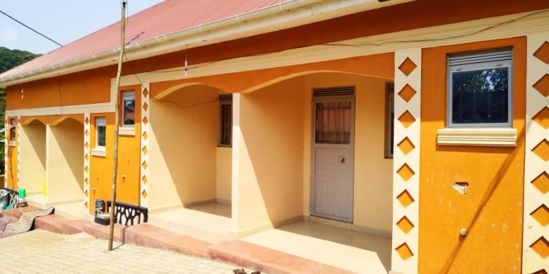 5 rental units for sale in Seeta making 1.5m at 150m