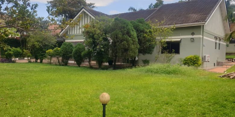 4 bedroom house for sale in Bugolobi on 42 decimals at 650,000 USD