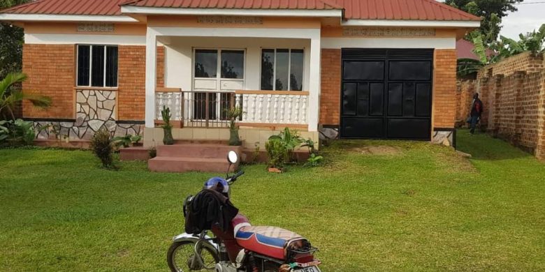 3 bedroom house for sale in Gayaza at 120m