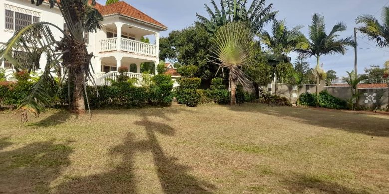 5 bedroom mansion for rent in Muyenga $2,300