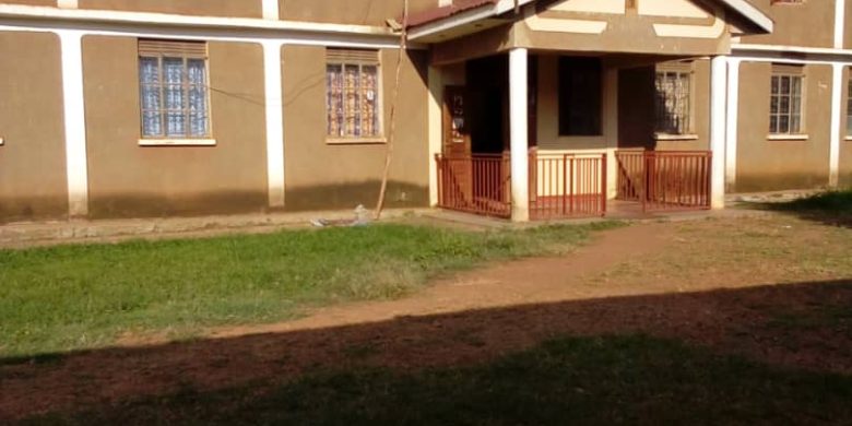 29 rooms hostel for sale in Nkumba at 1 billion shillings