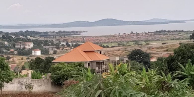 5 acres of Lake view land for sale in Kigo at 1 billion per acre