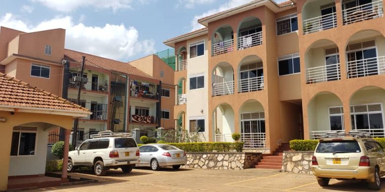 Six units apartment block on sale in Muyenga on 25 decimals at $450,000