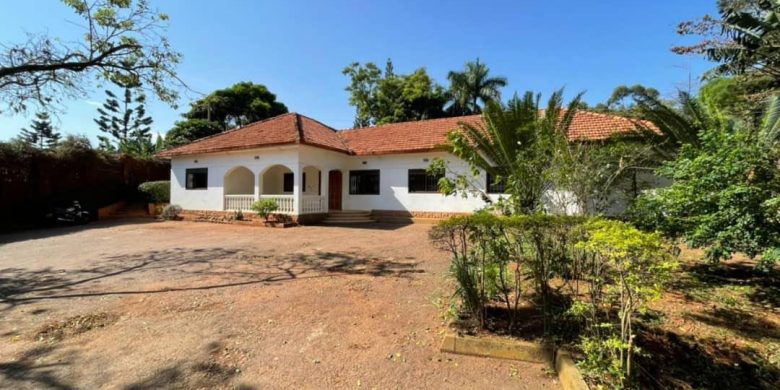 4 bedroom house for sale in Mbuya at 700,000 USD