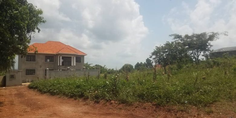 13 decimals plot of land for sale in Kira Kasangati Road at 100m