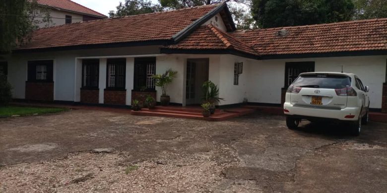 4 bedroom house for sale in Kololo 36 decimals at $700,000