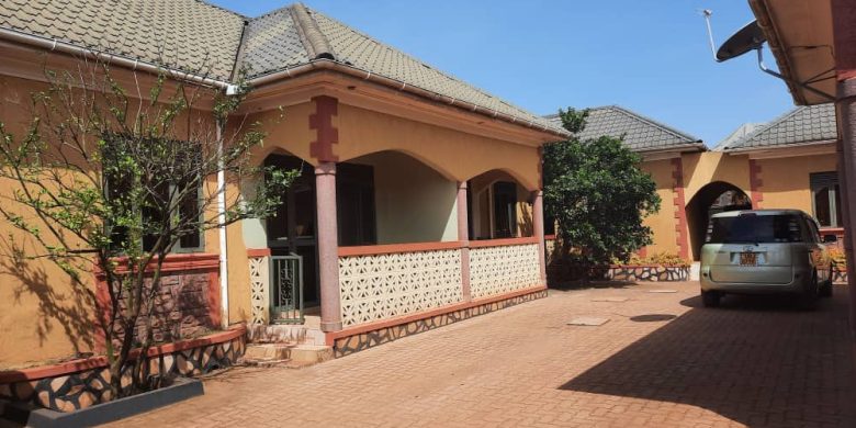 6 rental units for sale in Kiwatule 4.2m per at 450m shillings