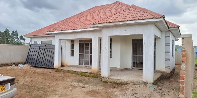 4 bedrooms shell house for sale in Kiwanga at 100m