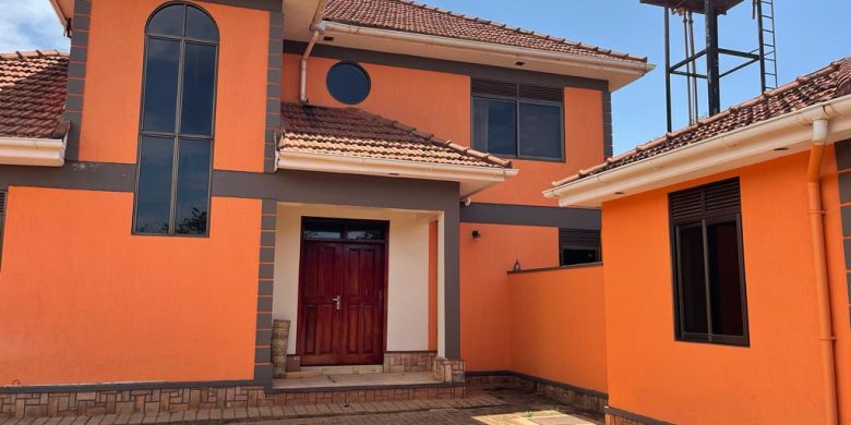 4 bedrooms house for rent in Mutungo Kampala 1,200 USD