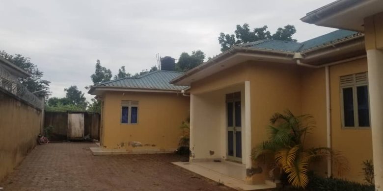 3 rental units for sale in Kira Nsasa on 50x100ft at 190m