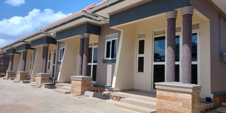 5 rental house for sale in Kyanja 3m monthly at 360m