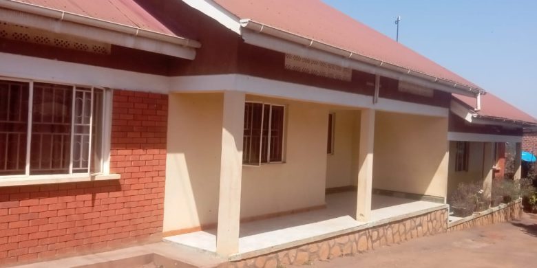 2 rental units for sale in Kireka Kamuli road 1.6m monthly at 310m