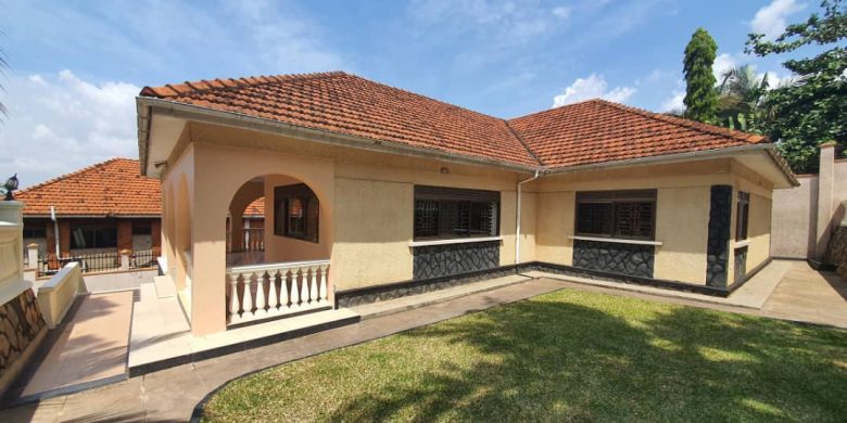 3 bedrooms house for sale in Mutungo 28.3 decimals at $500,000
