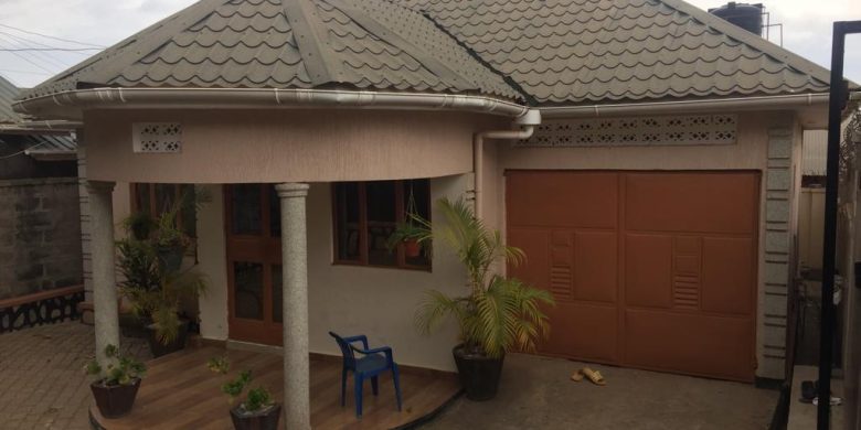 3 bedrooms house for sale in Muyenga Bukasa 12 decimals at 280m