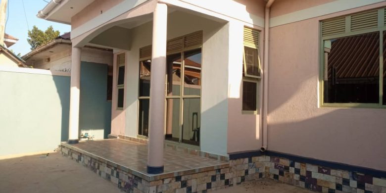 2 bedrooms house for sale in Nansana at 100m