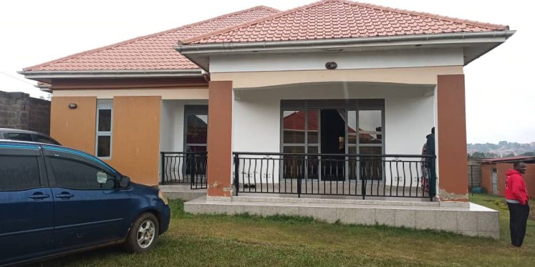 4 bedrooms house for sale in Gayaza 28 decimals at 230m