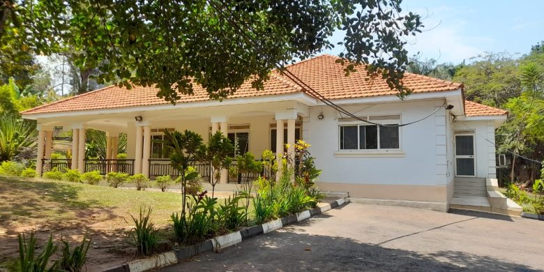 6 bedrooms furnished house for rent in Kololo at $6000