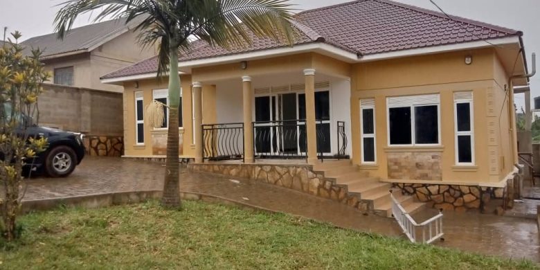 3 bedrooms house for sale in Kira Mulawa at 250m