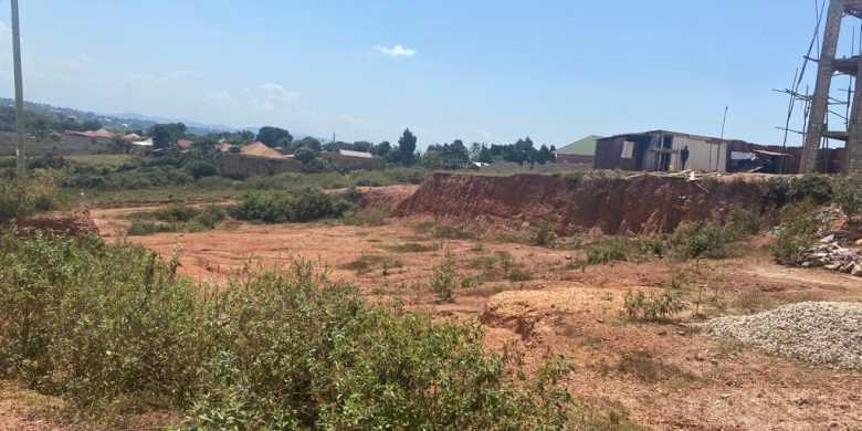 2 plots of land for sale in Bugiri Kawuku at 50m each