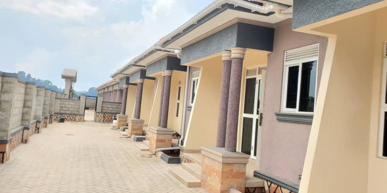 5 rentals units for sale in Kyanja at 2.5m at 320m