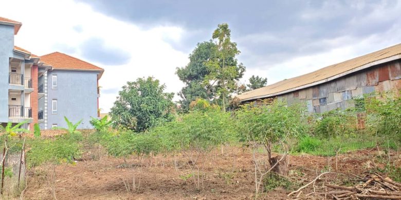 31 decimals plot of land for sale in Kyanja at 450m