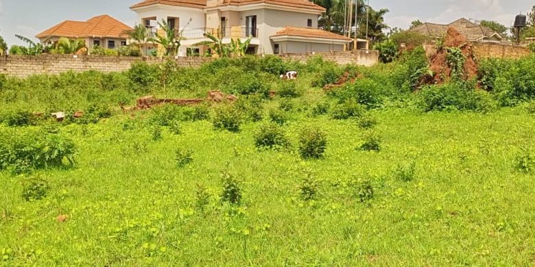 4 plots of 50x100ft for sale in Kira Kasangati road at 65m each