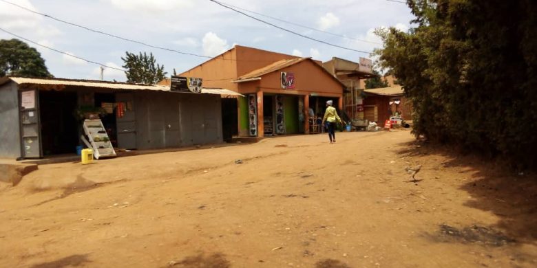 27 decimals commercial land for sale in Namataba Jinja Road at 100m