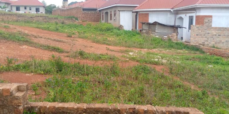 18 decimals plot of land for sale in Kiwanga Bweyogerere at 60m