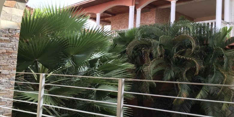 9 rooms hotel for sale in Entebbe at $700,000