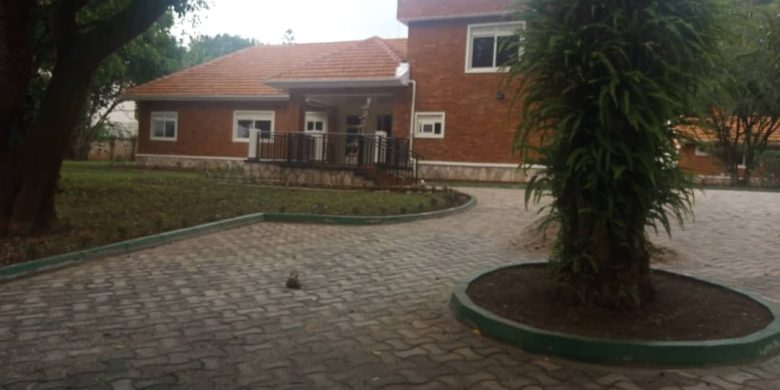 6 Bedrooms House For Sale In Kololo at 2.5m USD