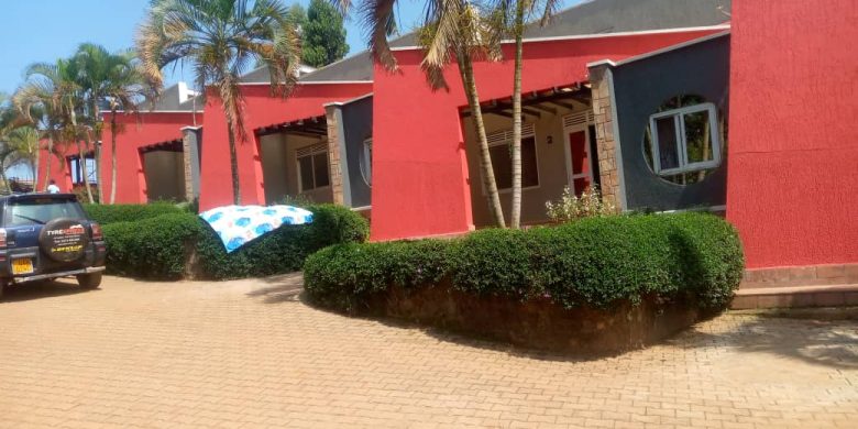 5 rental units for sale in Kyanja Kungu 3.75m monthly at 450m