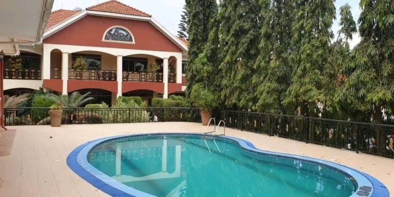 5 bedrooms house for sale in Naguru on half acre with pool at $1.4m