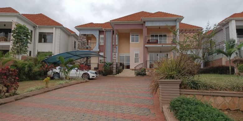 7 bedrooms house for sale in Kiwatule 30 decimals at 1.6 billion shillings